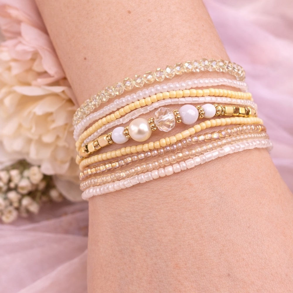 Gold Ivory Bracelet Stack Set Beaded Crystal‎ Pearl Stretch Boho - Picture 3 of 4